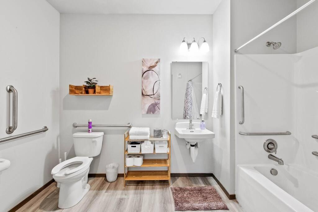 Ferienwohnung Full Ada Unit - 2 Bed 2 Bath Unit Near Downtown Spokane Exterior foto