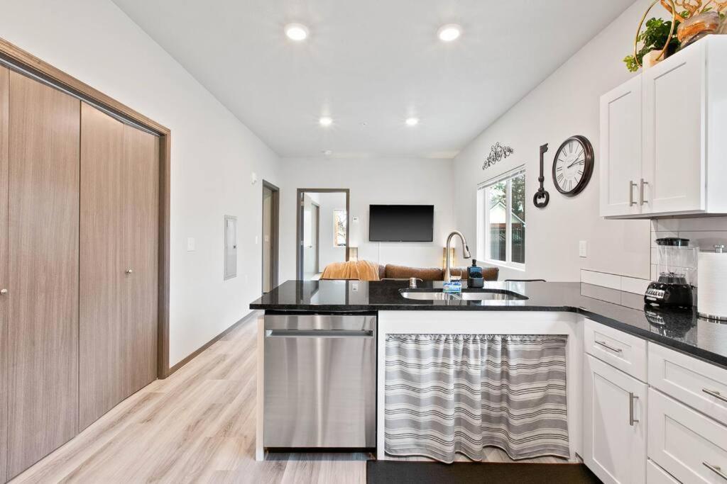 Ferienwohnung Full Ada Unit - 2 Bed 2 Bath Unit Near Downtown Spokane Exterior foto